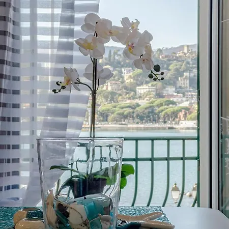 Casa Rosa Al Mare, * Rapallo