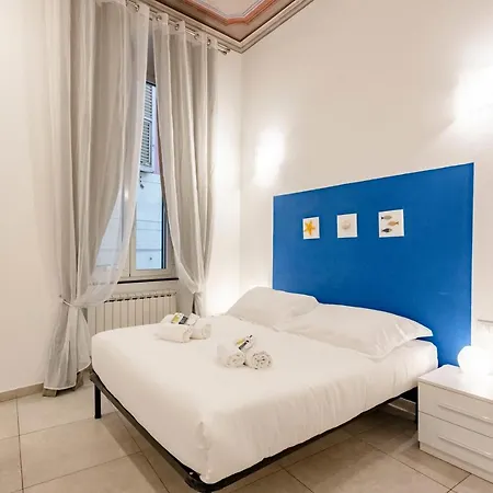 Apartment Alla Casa Rosa Al Mare, Central Seafront Stay With Free Private Garage, Air Conditionig, Wi-Fi, Ideal Choice For A Relaxing And Exciting Coastal Escape *
