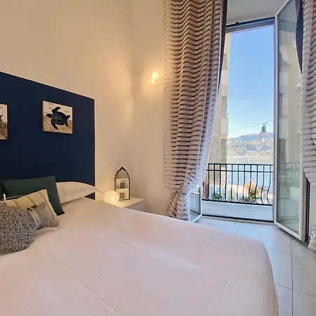 Alla Casa Rosa Al Mare, Central Seafront Stay With Free Private Garage, Air Conditionig, Wi-Fi, Ideal Choice For A Relaxing And Exciting Coastal Escape *
