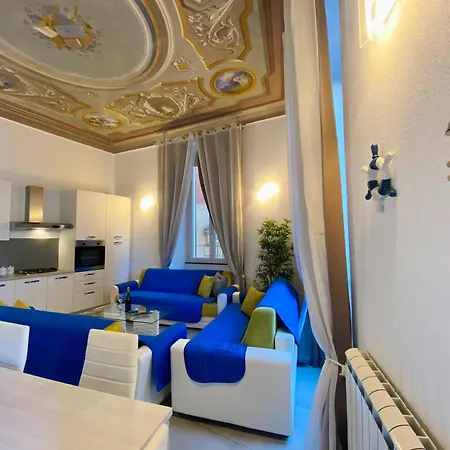 Alla Casa Rosa Al Mare, Central Seafront Stay With Free Private Garage, Air Conditionig, Wi-Fi, Ideal Choice For A Relaxing And Exciting Coastal Escape *