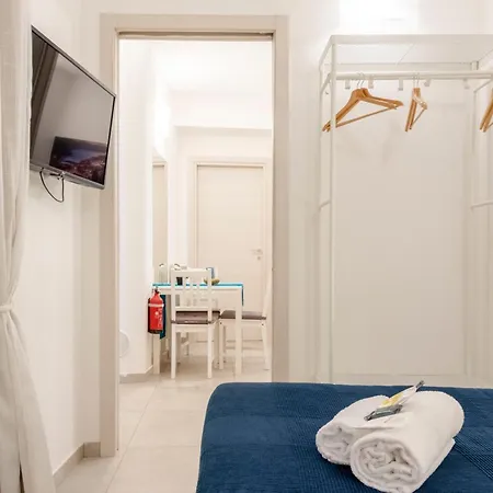 Casa Rosa Al Mare, Daire *