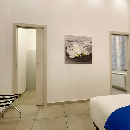Alla Casa Rosa Al Mare, Central Seafront Stay With Free Private Garage, Air Conditionig, Wi-Fi, Ideal Choice For A Relaxing And Exciting Coastal Escape Apartament Rapallo